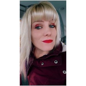 Meet your Posher, Cheryl lee